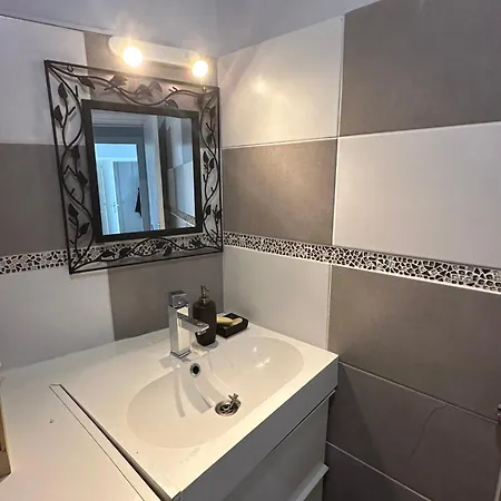 Apartment Tour Eiffel -